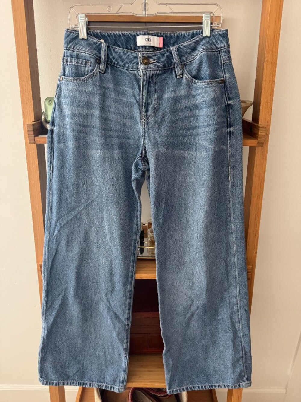 Cabi Ashbury Jeans - Picture 2 of 5